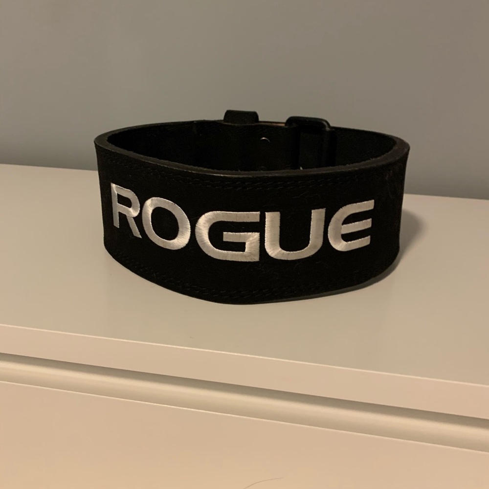 Rogue Fitness leather lifting belt